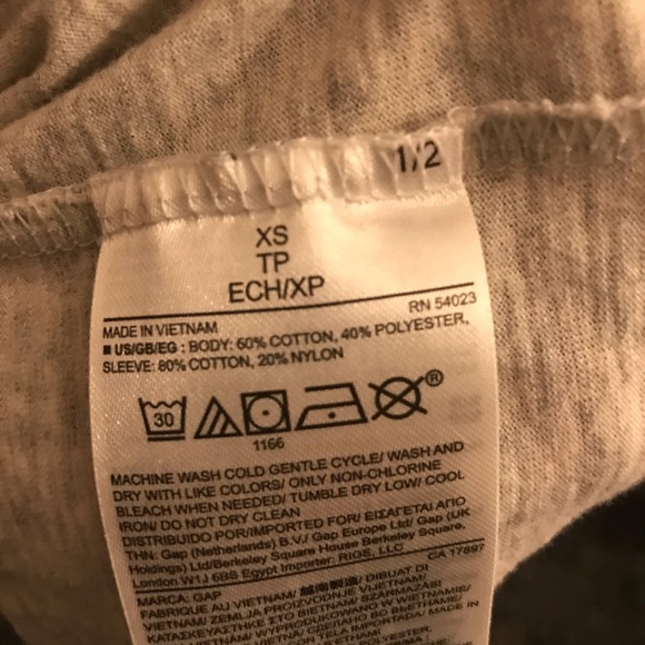 GAP Long Sleeve T-shirt  w/ Lace sleeves - Picture 7 of 7